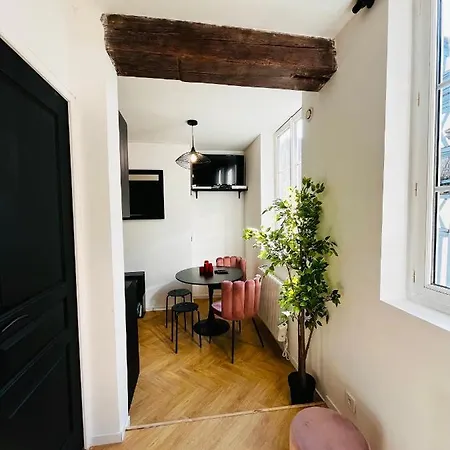 Apartment La Roseraie